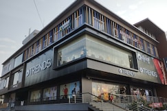 Arush Lodge Jamkhandi, Mudhol