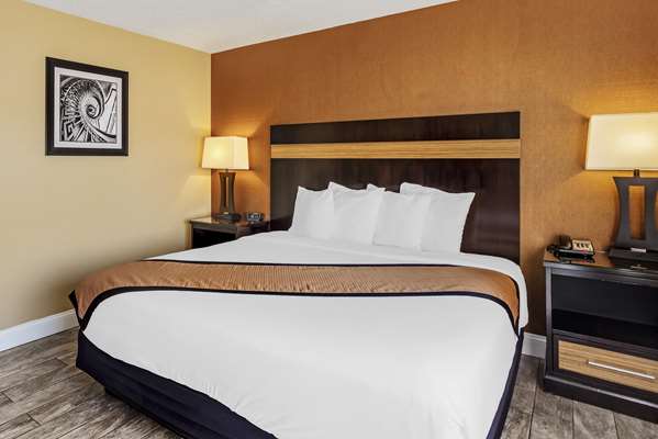 Best Western Plus Newark Airport West - Tap to explore photos