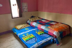 Hotel O Desa Wisata TarajuNearGunung Panggung, Majalengka