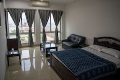 Golden Palm Near KIIT Jagannath Temple, Bhubaneshwar