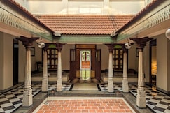 Saranyam by Luxunlock Private Villas, Karaikudi