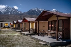 Pangong Tso Eco Resort | Lake-view Cottages, Pangong
