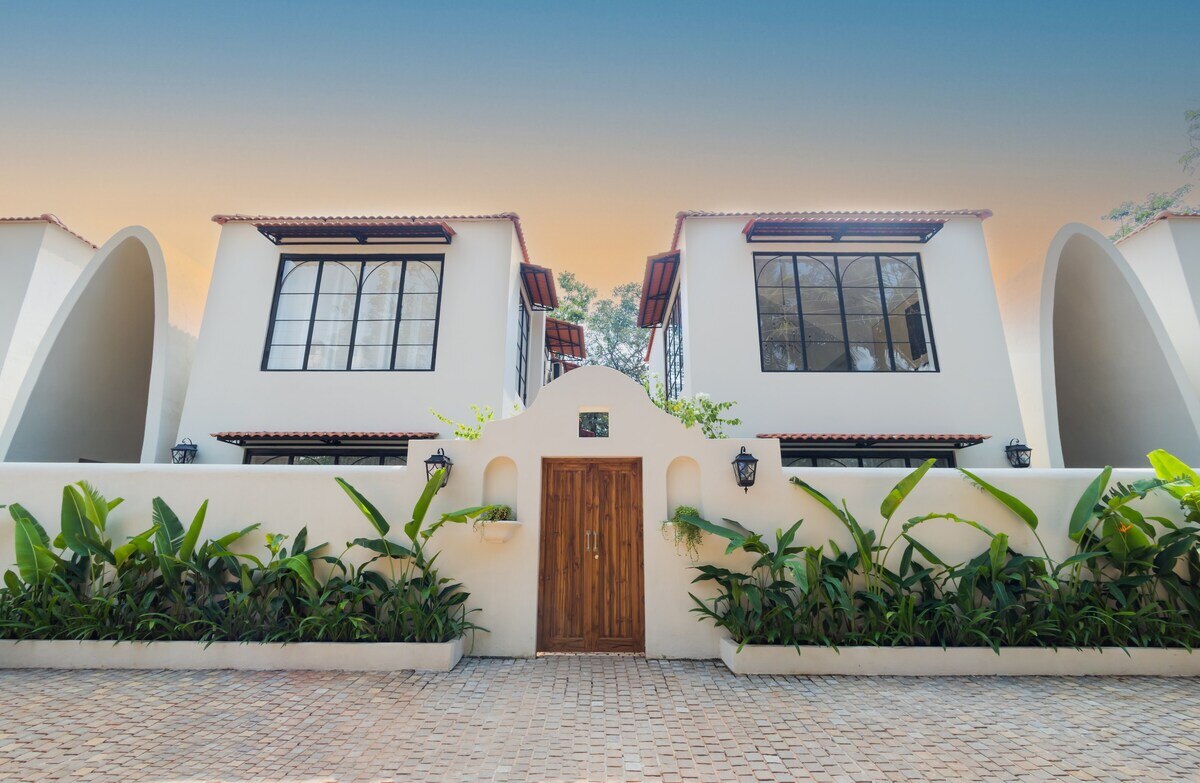 Private Pool 3BHK Villa Near Vagator Anjuna Beach By Ruhe Stays - Tap to explore photos