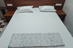 Gopala Krishna Deluxe Lodge, Harihar