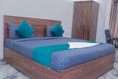 Hotel Urban Keys Shahdara, Delhi