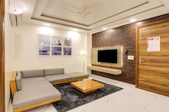 Peacefulhuts Luxury 3BHK, Delhi