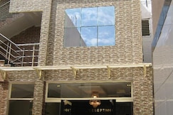 Hotel Home Comfort, Mysore