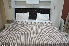 Magnificent Entire 1RK Xanadu Studio Poolside Near CC2 Mall & Airport || 104, Ranaghat