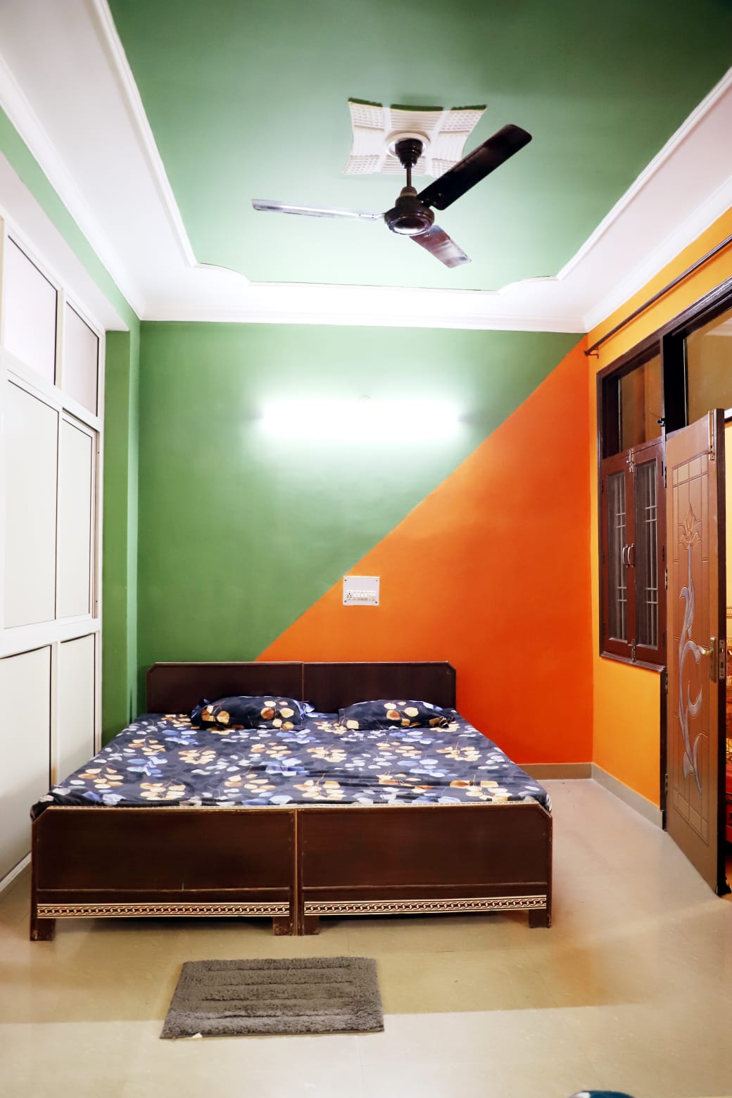 Radhika Raman Guest House - Tap to explore photos