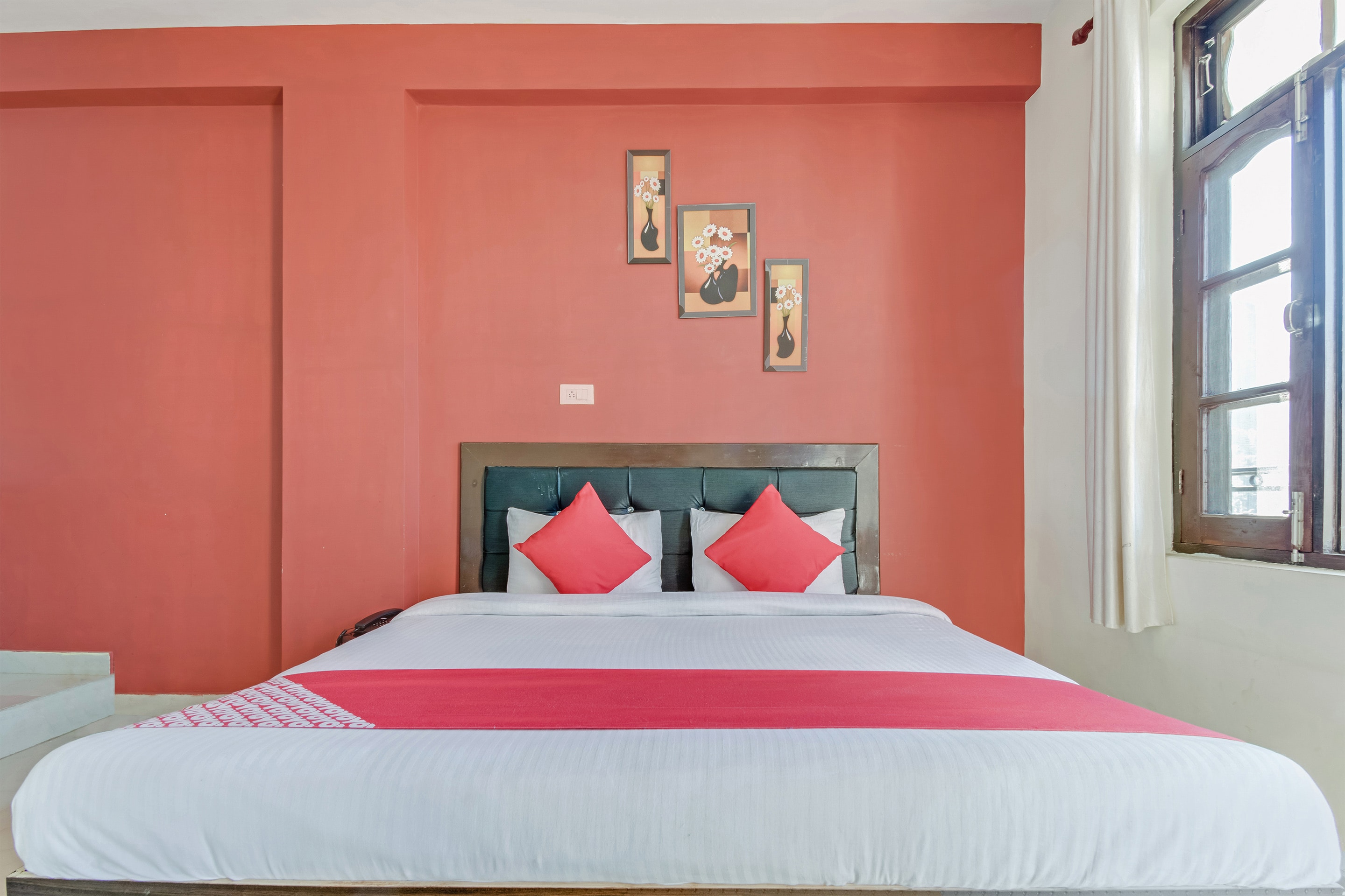 Hotel O Twilight Guest House - Tap to explore photos