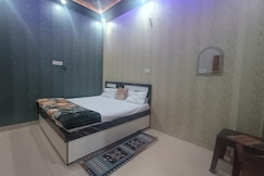 Hotel Ayodhya Dham 200 meter Near the Ram Mandir, Ayodhya