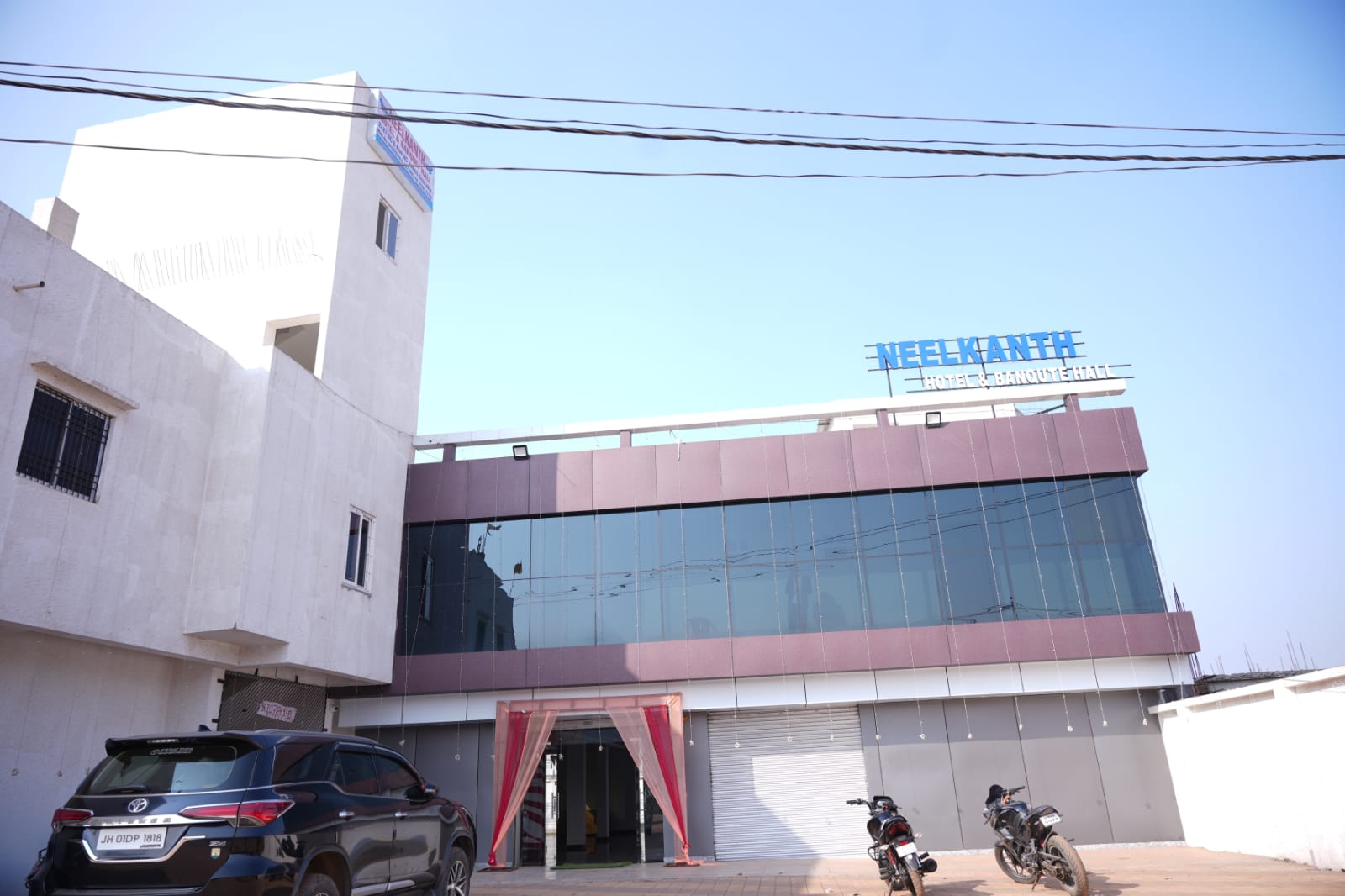 Neelkanth Hotel and Banquet - Tap to explore photos