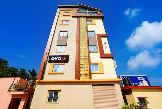 Hotel O SAS ROYAL GALAXY