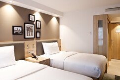 Hampton by Hilton Berlin City East Side Gallery, Berlin