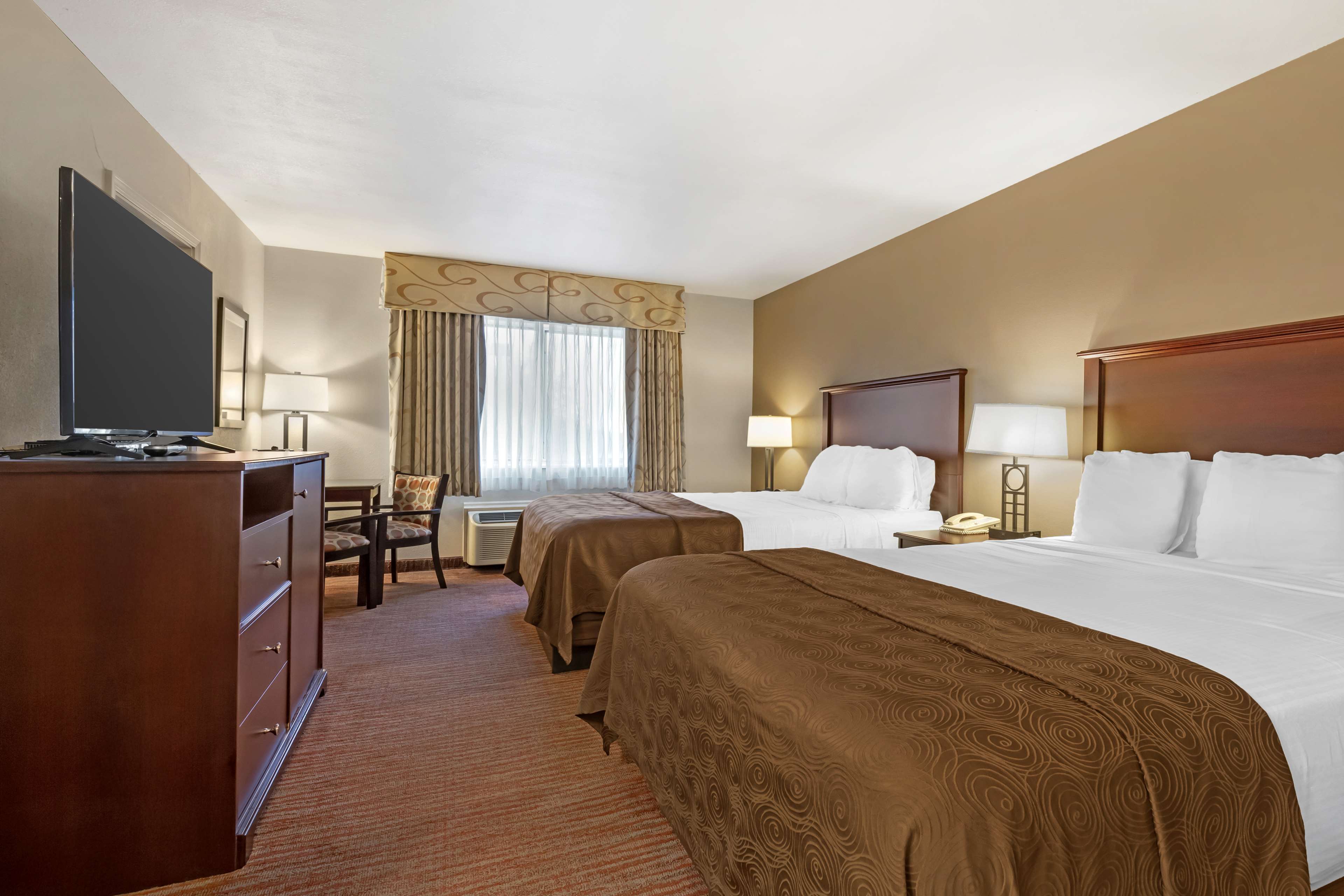 Best Western Plus Concord Inn - Tap to explore photos