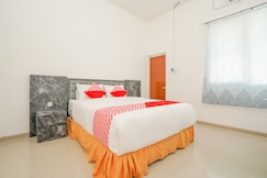 OYO 1957 Riverside Residence, Surabaya