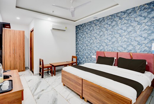 Super Townhouse Happy Habitat Guest House