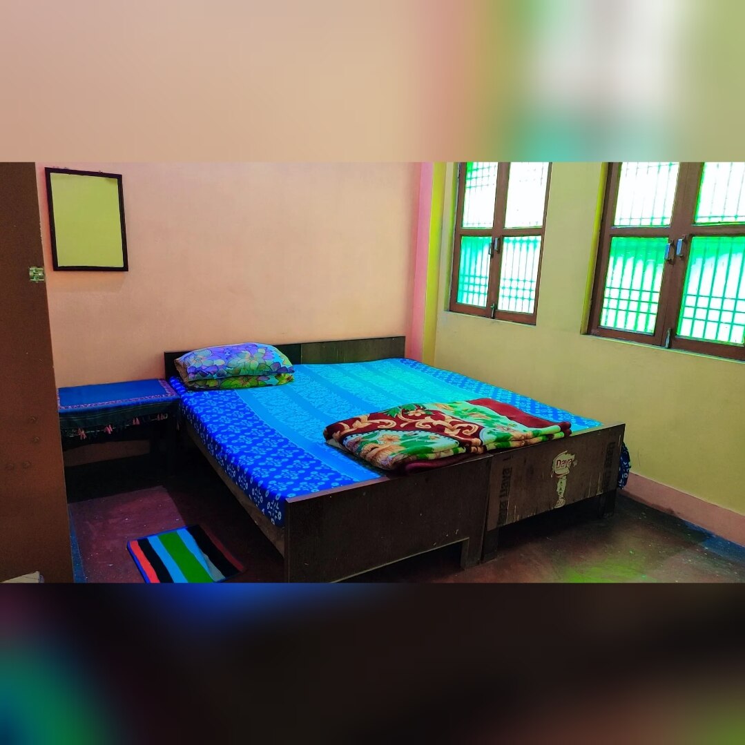 Babu paying guest house - Tap to explore photos