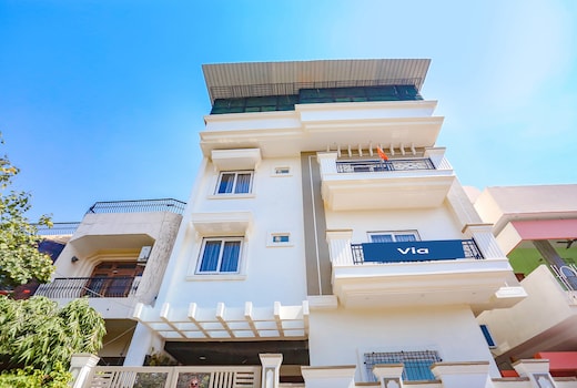 Via Aditya Guest House - Nr. Dasaswamedh Ghat