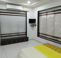 AC ROOM