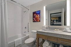 Candlewood Suites Kingston West, an IHG hotel, Frontenac