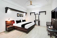 HOTEL O 4 SQUARE A LUXURY ROOMS NEAR RDC MAIN MARKET, Muradnagar