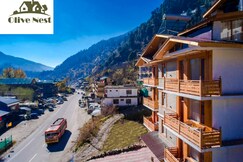 Olivenest Riverfront  Hotel and Cafe, Manali