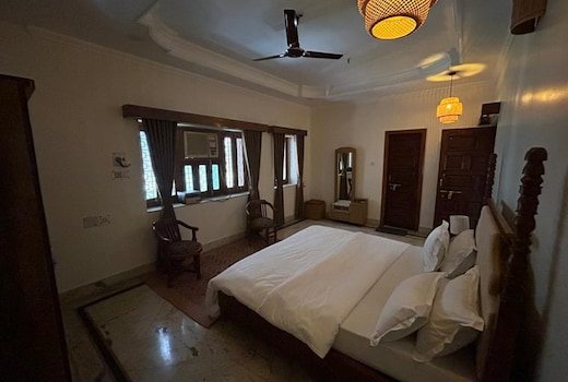 2500 Sqft 2 bhk Near Temples 5 guests VAAYU AASTHA