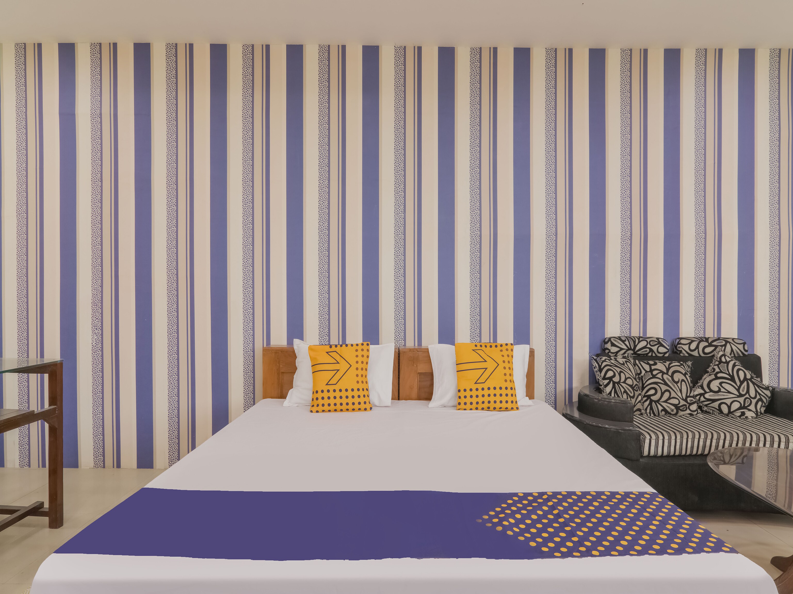 SPOT ON Sahyadri Inn - Tap to explore photos