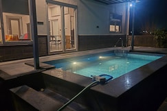 Farm House with newly constructed 2BHK Villa, Kotputli