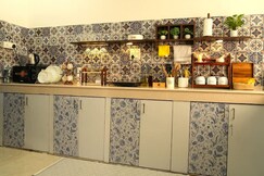 Pinewood hotel, Greater Noida