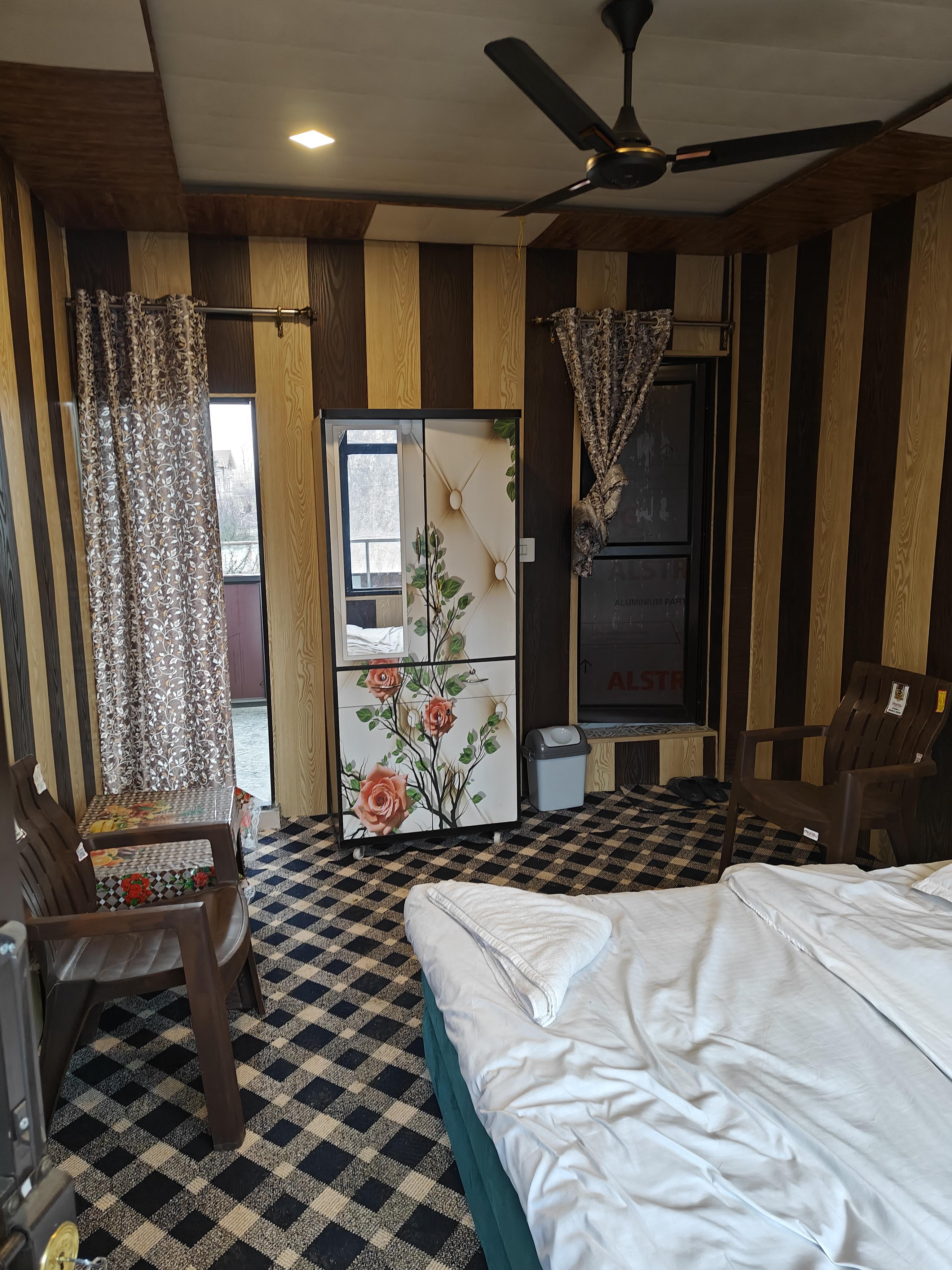 Raheemia Home Stay - Tap to explore photos