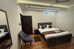 AKS Grand Hotel in Varanasi, Varanasi