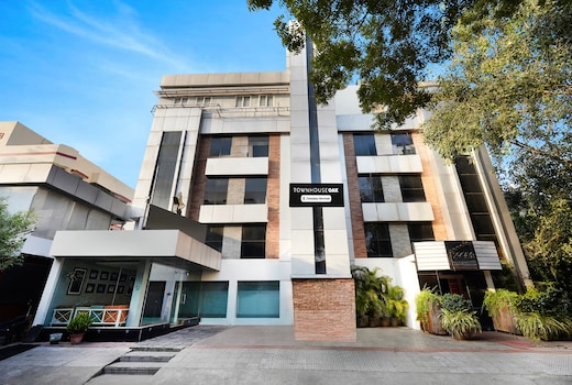 Super Townhouse Oak Kodambakkam Formerly Cine City