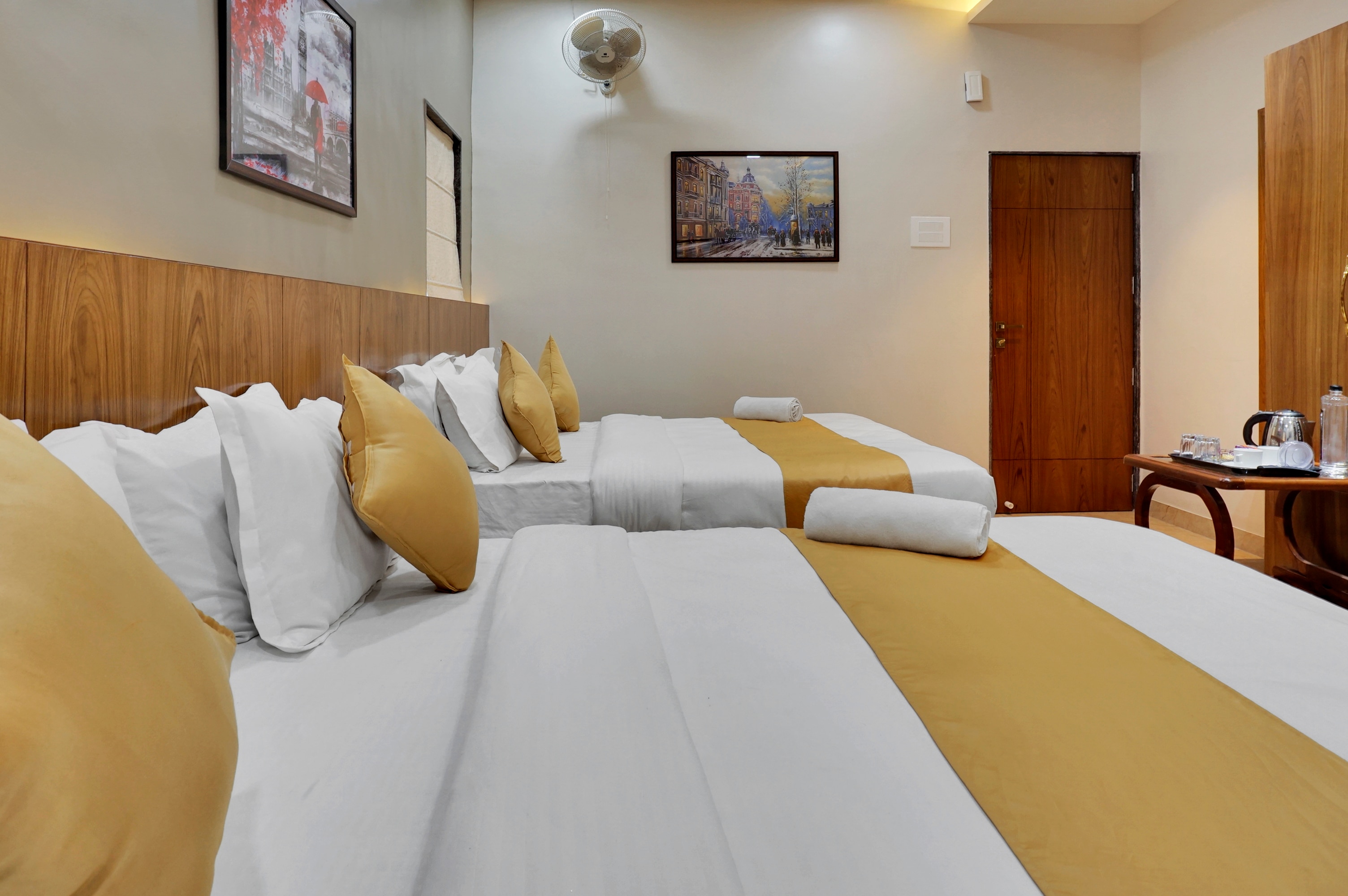 Hotel Sayba Executive - Tap to explore photos