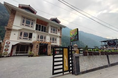Natures Nest Hotel, Phadamchen