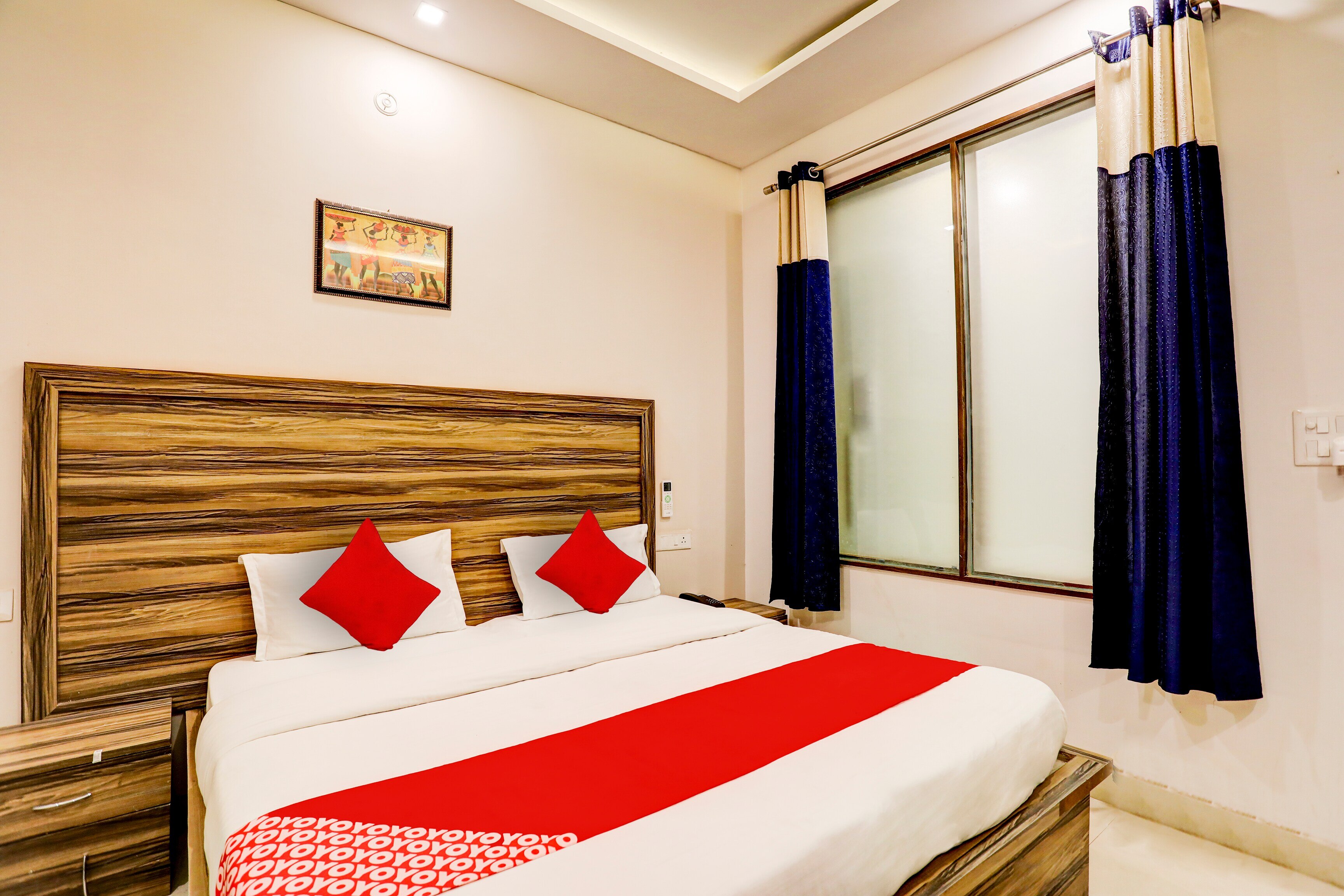 Hotel O Sangam Palace - Tap to explore photos