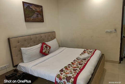 Hotel O Stay Happy