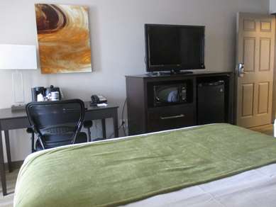 Best Western Harvest Inn & Suites - Tap to explore photos