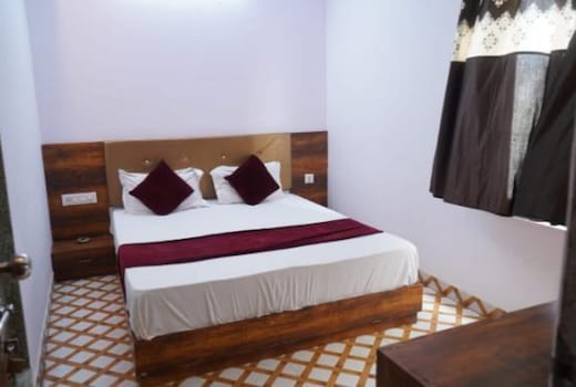 FabHotel Shree Aurora