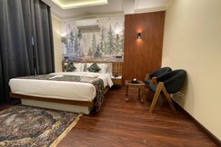 HOTEL LAKE SERENADE, Srinagar