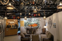 Hogwards bunk & beans, Dharamshala