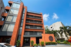 Hotel La-Mishika, Tarapith