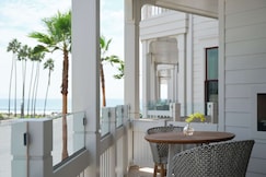 Shore House at The Del, Curio Collection by Hilton, Mexicali