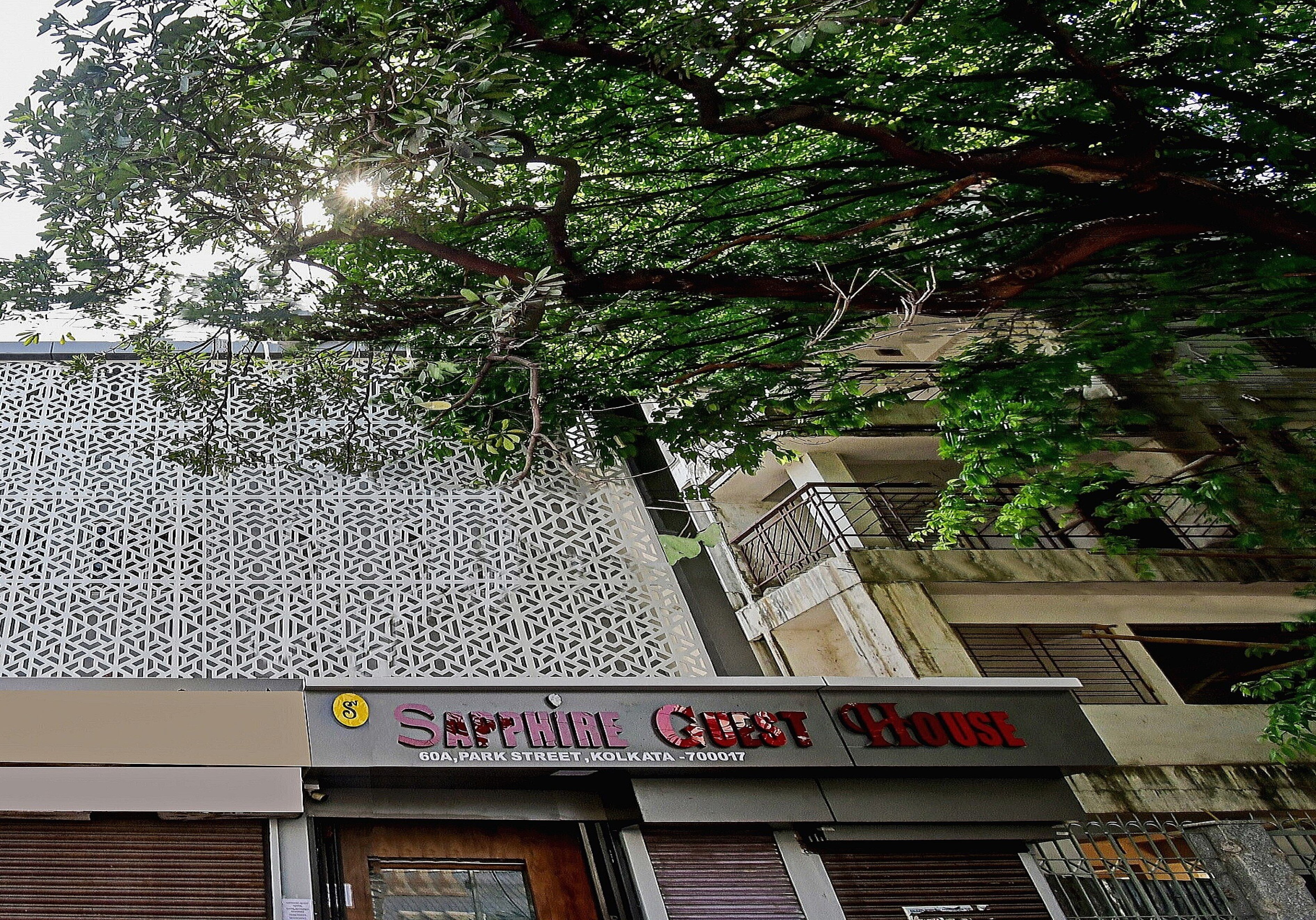 Sapphire Guest House - Tap to explore photos