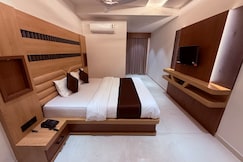 Hotel Classic Banquet and Rooms, Ulhasnagar