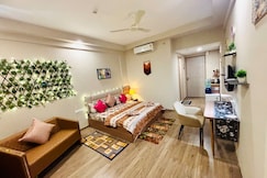 Uptown Oasis Homestays, Greater Noida