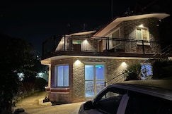 Kings Cottage | Kainchi Dham/Sattal/Nainital, Bhimtal