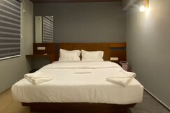 Lulu Heights Suites 3BHK Apartment, Cochin