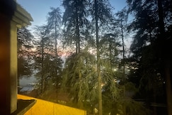 The CLUB HOUSE Apartment - A Luxurious 2 BHK Drive-in apartment near Mall Road, Shimla